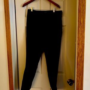 Talbots 100% Irish Linen Side Zip pants with back pockets in Black